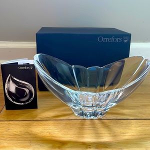 NWT Orrefors clear crystal bowl, made in Sweden